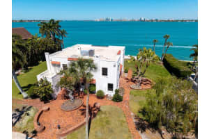 679 NORSOTA WAY, SARASOTA, FL 34242 - MLS#MFRA4687909