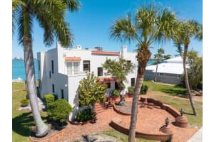 679 NORSOTA WAY, SARASOTA, FL 34242 - MLS#MFRA4687909