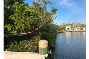 671 AVENIDA DEL NORTE, SARASOTA, FL 34242 - MLS#MFRA4687911