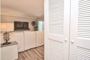 2121 WOOD STREET, SARASOTA, FL 34237 - MLS#MFRA4687914