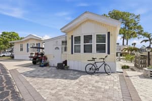 1674 UNIVERSITY PKWY #41, SARASOTA, FL 34243 - MLS#MFRA4687957