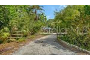 3793 GOCIO ROAD, SARASOTA, FL 34235 - MLS#MFRA4687959