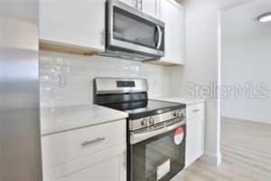 2834 HARDEE DRIVE, SARASOTA, FL 34231 - MLS#MFRA4688000