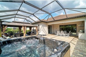 6070 BRANDON RUN, LAKEWOOD RANCH, FL 34211 - MLS#MFRA4688065