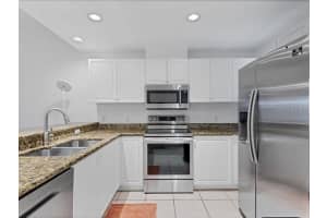 3706 54TH DRIVE, BRADENTON, FL 34210 - MLS#MFRA4688099