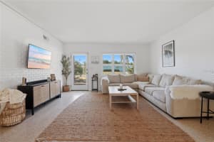 2311 SUNNYSIDE PLACE, SARASOTA, FL 34239 - MLS#MFRA4688119