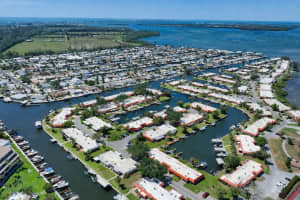 9538 AZURE COVE, BRADENTON, FL 34210 - MLS#MFRA4688125