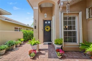 111 AUBURN WOODS CIRCLE, VENICE, FL 34292 - MLS#MFRA4688165