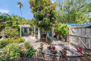 3424 OLD OAK DRIVE, SARASOTA, FL 34239 - MLS#MFRA4688216