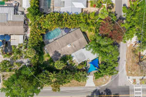 3424 OLD OAK DRIVE, SARASOTA, FL 34239 - MLS#MFRA4688216