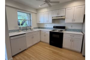 3987 MACEACHEN BOULEVARD, SARASOTA, FL 34233 - MLS#MFRA4688227