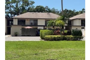 6120 Country Club Way #207, SARASOTA