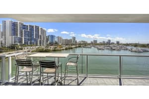 650 GOLDEN GATE POINT, SARASOTA, FL 34236 - MLS#MFRA4688251