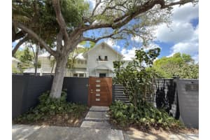 2200 Mietaw Dr, SARASOTA 2200 Mietaw Dr, SARASOTA