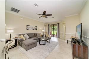 6810 WILLOWSHIRE WAY, BRADENTON, FL 34212 - MLS#MFRA4688334