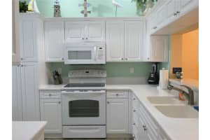 9630 CLUB SOUTH CIRCLE, SARASOTA, FL 34238 - MLS#MFRA4688379