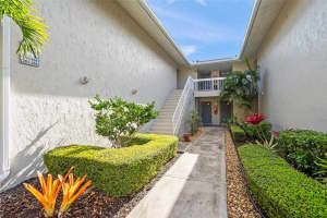 2121 WOOD STREET, SARASOTA, FL 34237 - MLS#MFRA4688384