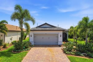 7017 Hanover Ct, BRADENTON