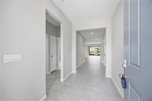 5719 WOODLAND SAGE DRIVE, SARASOTA, FL 34238 - MLS#MFRA4688454