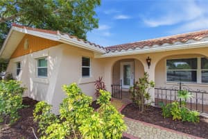 6904 PENNSYLVANIA AVENUE, SARASOTA, FL 34243 Sold 05/04/26