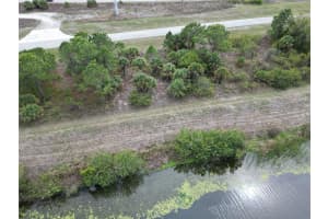 S RAINTREE BLVD, NORTH PORT, FL 34288 - MLS#MFRA4688469