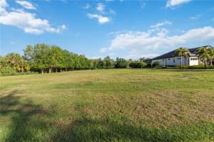 3433 FOUNDERS CLUB DRIVE, SARASOTA, FL 34240 Sold 05/07/26