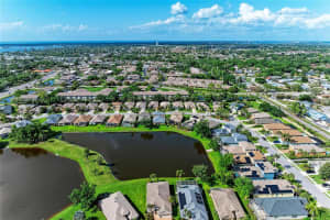 7201 29TH AVE DR W #303, BRADENTON, FL 34209 - MLS#MFRA4688487