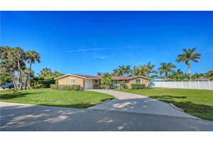 6620 AVENUE C, SARASOTA, FL 34231 - MLS#MFRA4688501