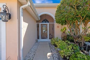 6835 WINSLOW STREET, SARASOTA, FL 34243 - MLS#MFRA4688505