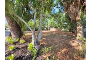 2715 5TH STREET, ST PETERSBURG, FL 33705 - MLS#MFRA4688512