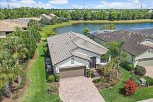 6713 CHESTER TRAIL, LAKEWOOD RANCH, FL 34202 - MLS#MFRA4688515