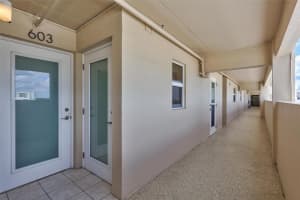 6140 MIDNIGHT PASS ROAD, SARASOTA, FL 34242 - MLS#MFRA4688546