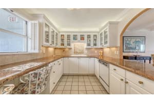 9393 MIDNIGHT PASS ROAD, SARASOTA, FL 34242 - MLS#MFRA4688595