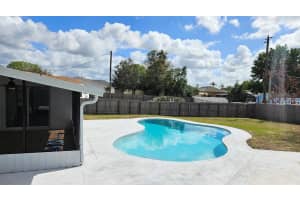 2101 ARROWHEAD AVENUE, DELTONA, FL 32725 - MLS#MFRA4688608