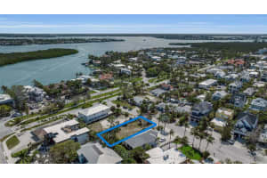 243 COOLIDGE DRIVE, SARASOTA, FL 34236 - MLS#MFRA4688712