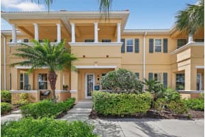 3736 82nd Avenue Cir E #105, SARASOTA