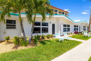 6334 MIDNIGHT PASS ROAD, SARASOTA, FL 34242 - MLS#MFRA4688750