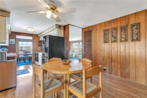 3208 OAKWOOD BOULEVARD, SARASOTA, FL 34237 - MLS#MFRA4688802