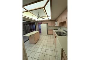 14111 CYPRESS CIRCLE, TAMPA, FL 33618 - MLS#MFRA4688854
