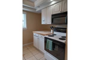 2609 PINE LAKE TERRACE, SARASOTA, FL 34237 - MLS#MFRA4688857