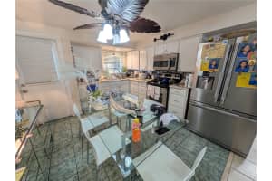 2731 17TH STREET, SARASOTA, FL 34234 - MLS#MFRA4688863