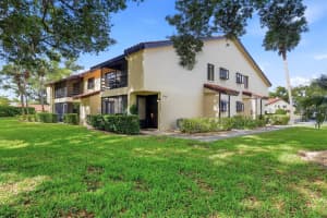 5765 GARDENS DRIVE, SARASOTA, FL 34243 - MLS#MFRA4688880