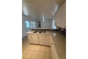 5236 KENWOOD AVENUE, SARASOTA, FL 34234 - MLS#MFRA4688884