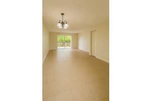 7520 NEEDLE LEAF PLACE, TAMPA, FL 33617 - MLS#MFRA4688933