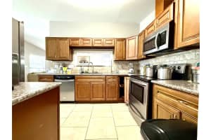 2423 23RD STREET, SARASOTA, FL 34234 - MLS#MFRA4688950