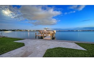 1240 HILLVIEW DRIVE, SARASOTA, FL 34239 - MLS#MFRA4688990