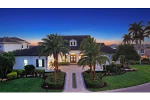 313 LOOKOUT POINT DRIVE, OSPREY, FL 34229 - MLS#MFRA4688995