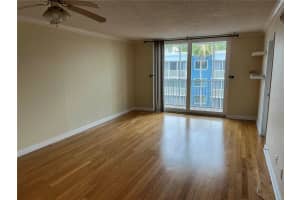 2760 COCONUT BAY LN LANE, SARASOTA, FL 34237 - MLS#MFRA4689021