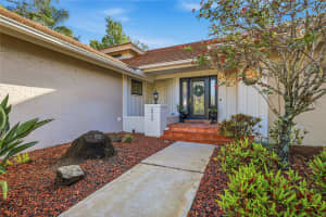 4937 LANDINGS COURT, SARASOTA, FL 34231 - MLS#MFRA4689027