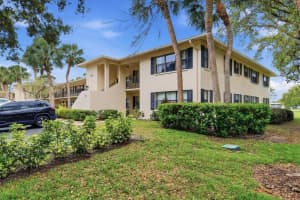 7130 FAIRWAY BEND LANE, SARASOTA, FL 34243 - MLS#MFRA4689051